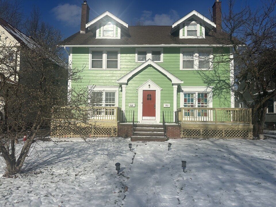 3295 Bradford Rd, Unit 3295 Bradford Rd Duplex in Cleveland Heights, OH - Building Photo