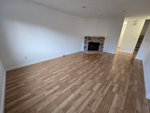 8421 Locust Pl N in Dublin, CA - Building Photo - Building Photo