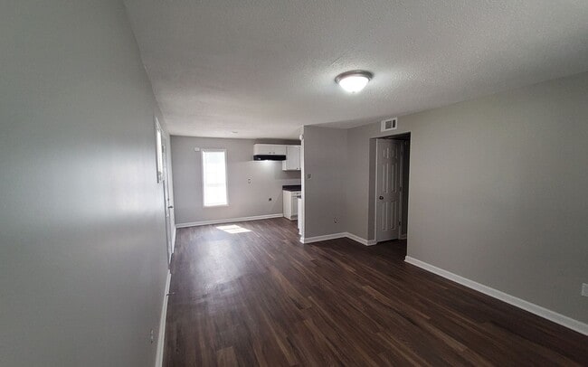 71 Harvard Rd in Marion, AR - Building Photo - Building Photo