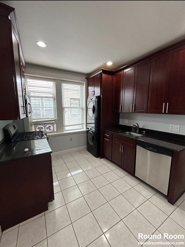 property at 2035 Commonwealth Ave