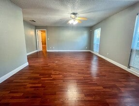 4607 NW 40 St in Gainesville, FL - Building Photo - Building Photo