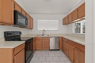 3516 Glenview Dr in Corinth, TX - Building Photo - Building Photo