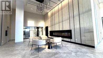 260 Malta Ave. in Brampton, ON - Building Photo - Building Photo