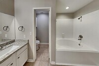 5626 Sage Manor Dr photo'