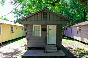 822 N Van Buren St in Covington, LA - Building Photo