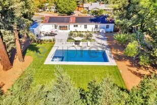 1531 Silver Trail in Napa, CA - Building Photo