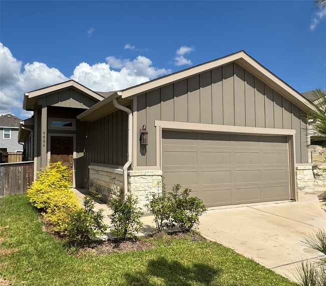 property at 9906 Grosbeak Ln