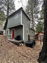 32064 Hunsaker Way in Running Springs, CA - Building Photo - Building Photo