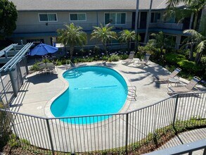 Pt Mesa in Costa Mesa, CA - Building Photo - Building Photo