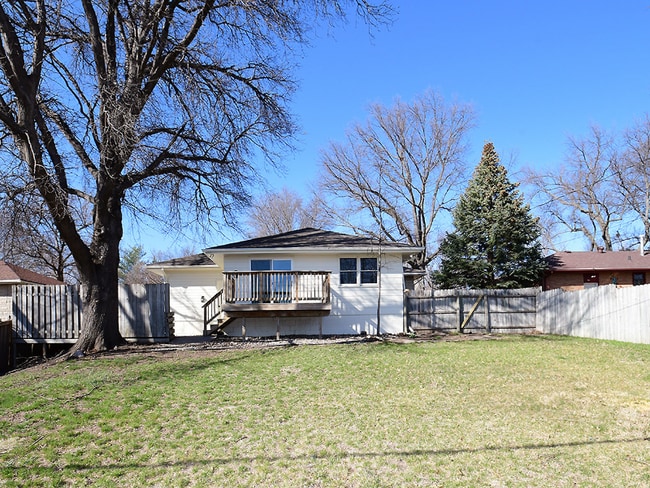 2567 Kessler Blvd in Lincoln, NE - Building Photo - Building Photo