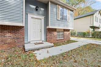 2116 Scarbrough Rd in Stone Mountain, GA - Building Photo - Building Photo