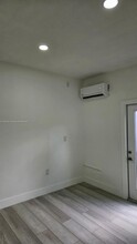 11113 SW 156th Ct-Unit -0 in Miami, FL - Building Photo - Building Photo