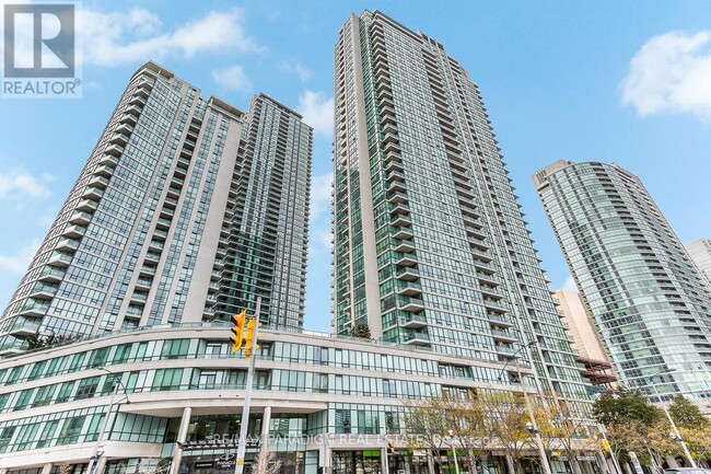 12-2712 Yonge St
