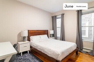 276 E Cottage St-Unit -B in Boston, MA - Building Photo - Building Photo