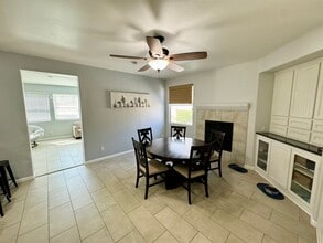 40123 Vista Ridge Dr in Palmdale, CA - Building Photo - Building Photo
