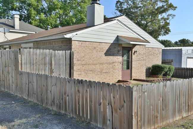 809 Pecan St in Brenham, TX - Building Photo - Building Photo