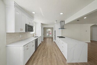 3204 Lynbrook Dr in Plano, TX - Building Photo - Building Photo