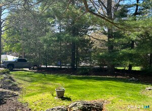 16 Flak Ln in New Fairfield, CT - Building Photo - Building Photo