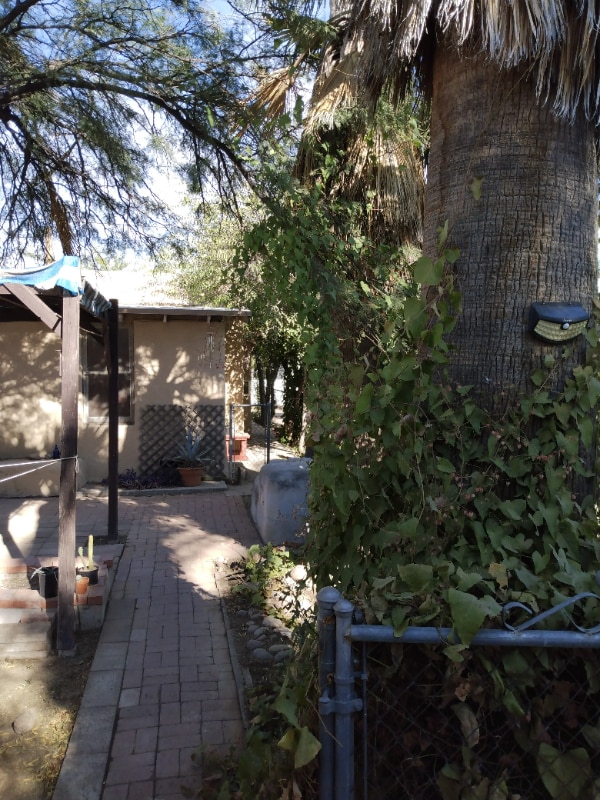 property at 433 E 23rd St