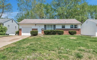 765 Babler Dr in Florissant, MO - Building Photo