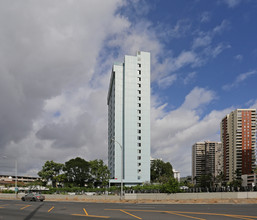 Plumeria Hale in Honolulu, HI - Foto de edificio - Building Photo