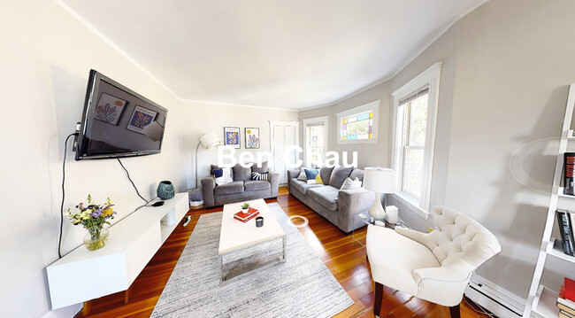 8 Chapman Pl, Unit 2 in Cambridge, MA - Building Photo - Building Photo