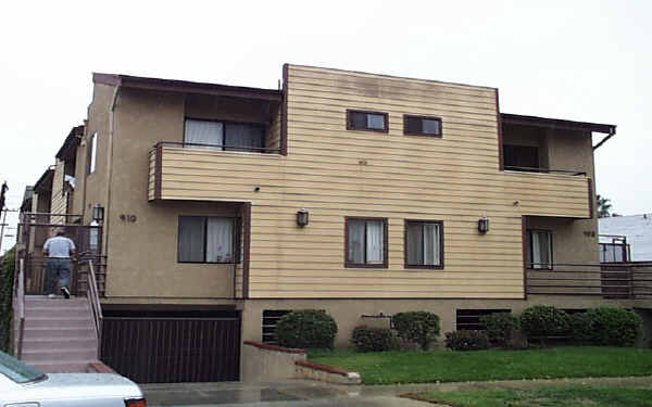 908-910 E Harvard St in Glendale, CA - Foto de edificio - Building Photo