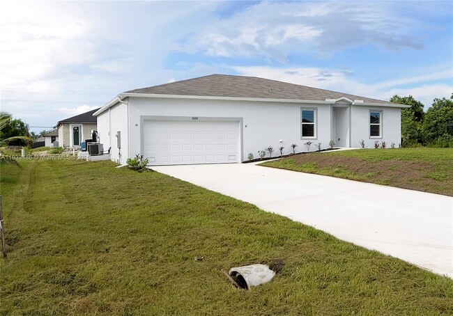 2628 NW Embers Terrace in Cape Coral, FL - Building Photo - Building Photo