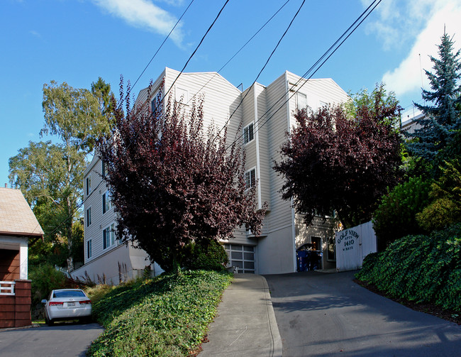 Golf View Apartments in Seattle, WA - Foto de edificio - Building Photo