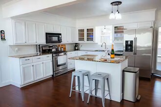 1011 E Wintergreen Rd in Cedar Hill, TX - Building Photo - Building Photo