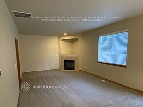 6323 Charlotte Ave SE in Auburn, WA - Foto de edificio - Building Photo