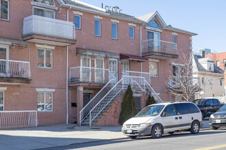 2230 Benson Ave in Brooklyn, NY - Foto de edificio - Building Photo