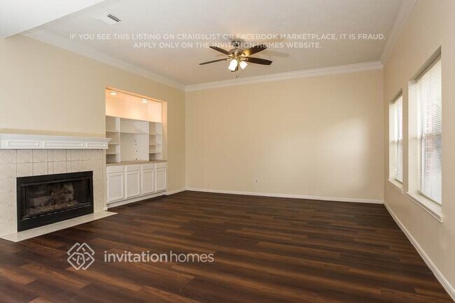 8022 Willancy Ln in Houston, TX - Building Photo - Building Photo