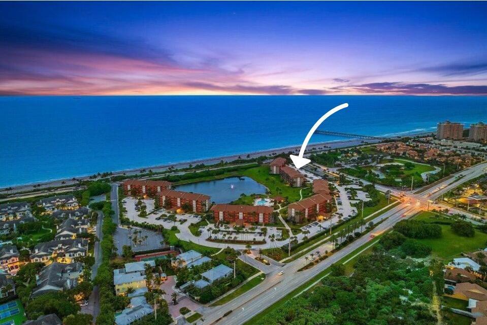 601 S Seas Dr in Jupiter, FL - Building Photo