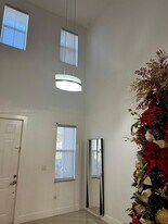 10788 NW 74th St in Doral, FL - Building Photo