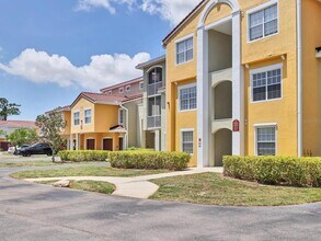 5551 Bentgrass Dr in Sarasota, FL - Building Photo - Building Photo
