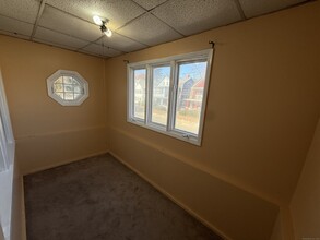 5 Farmington Ave-Unit -2 in Waterbury, CT - Building Photo - Building Photo