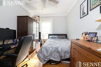 49 Laurel St, Unit 3 in Somerville, MA - Building Photo - Building Photo