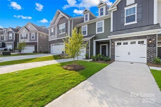 1930 Highland Park Dr in Charlotte, NC - Building Photo - Building Photo