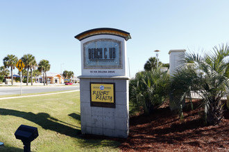 The Beach Club in Gulf Breeze, FL - Building Photo - Building Photo