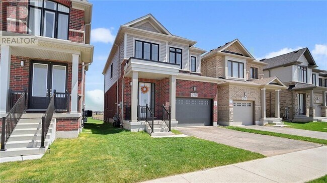 270 Newman Dr in Cambridge, ON - Building Photo - Building Photo