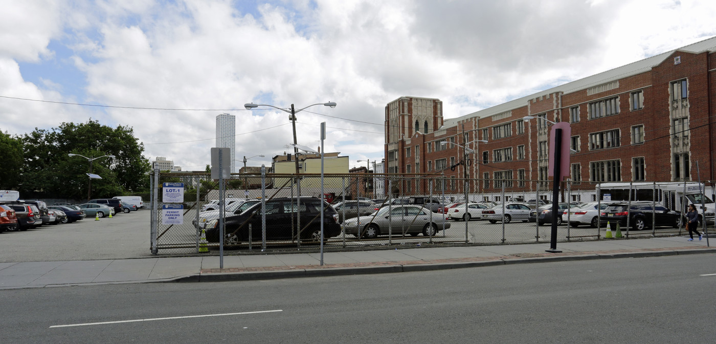 Saint Peter's Tower at McGinley Square in Jersey City, NJ - Building Photo