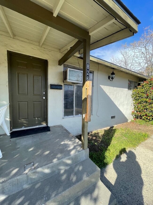 824 Gardella Ave in Oroville, CA - Building Photo - Building Photo
