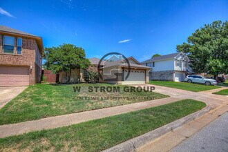 8533 Brushy Creek Trail in Fort Worth, TX - Foto de edificio - Building Photo