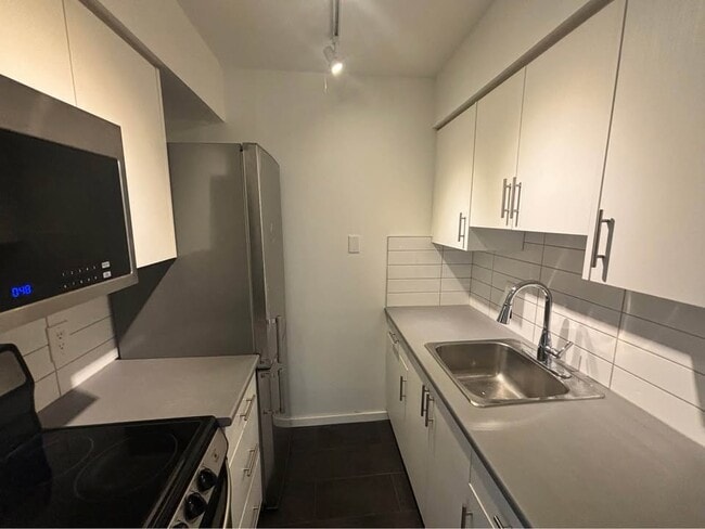 property at 1255 Grant St