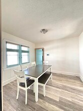 4626 Hinesley Ave in Indianapolis, IN - Foto de edificio - Building Photo