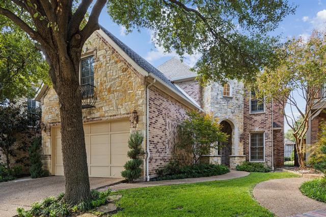 13 Cochran Oaks Ln in Dallas, TX - Building Photo