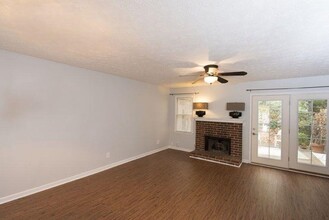 542 Stratford Green in Avondale Estates, GA - Building Photo - Building Photo
