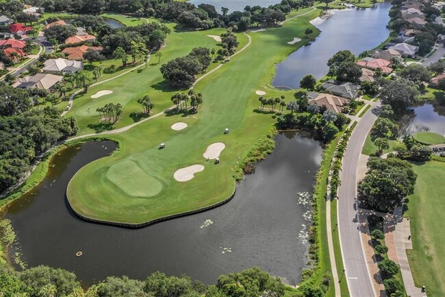 321 Lansbrook Dr in Venice, FL - Foto de edificio - Building Photo