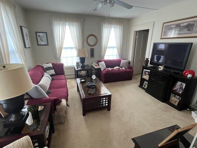 62 Washington St, Unit 2 in Concord, NH - Building Photo - Building Photo